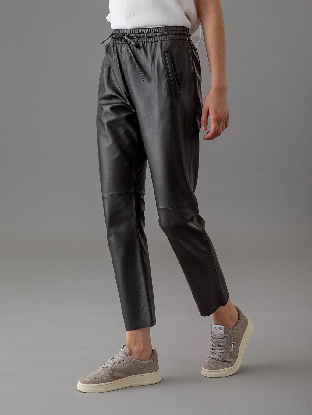 Detailansicht von Nappa-Lederhose von OAKWOOD