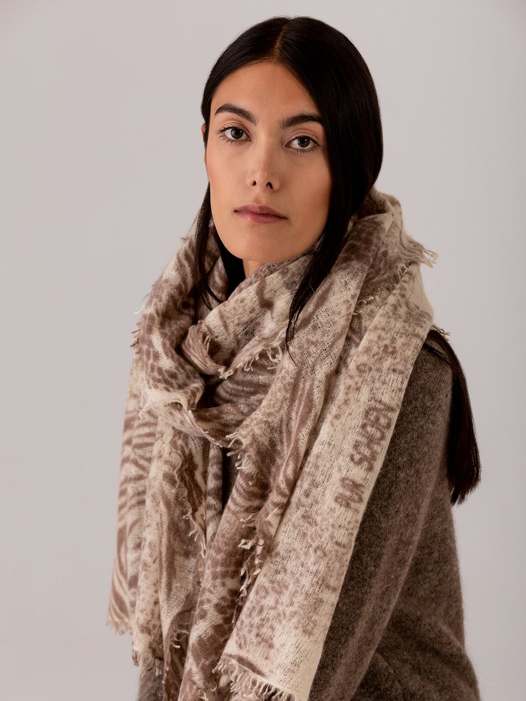 Detailansicht von Schal aus Cashmere von PUR SCHOEN