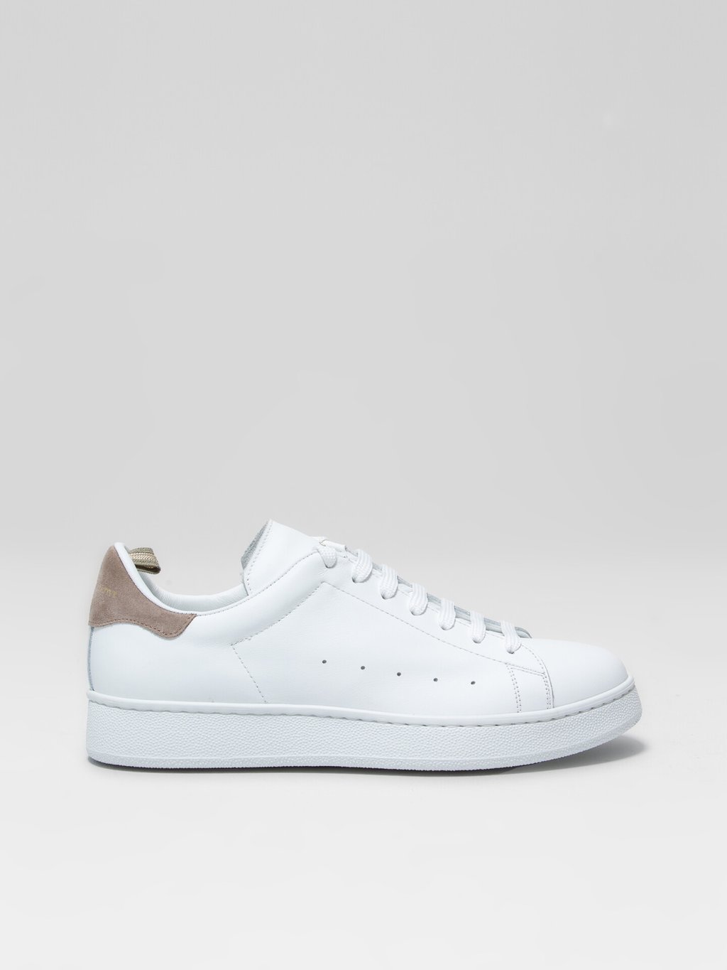 Detailansicht von Sneaker aus Leder von OFFICINE CREATIVE