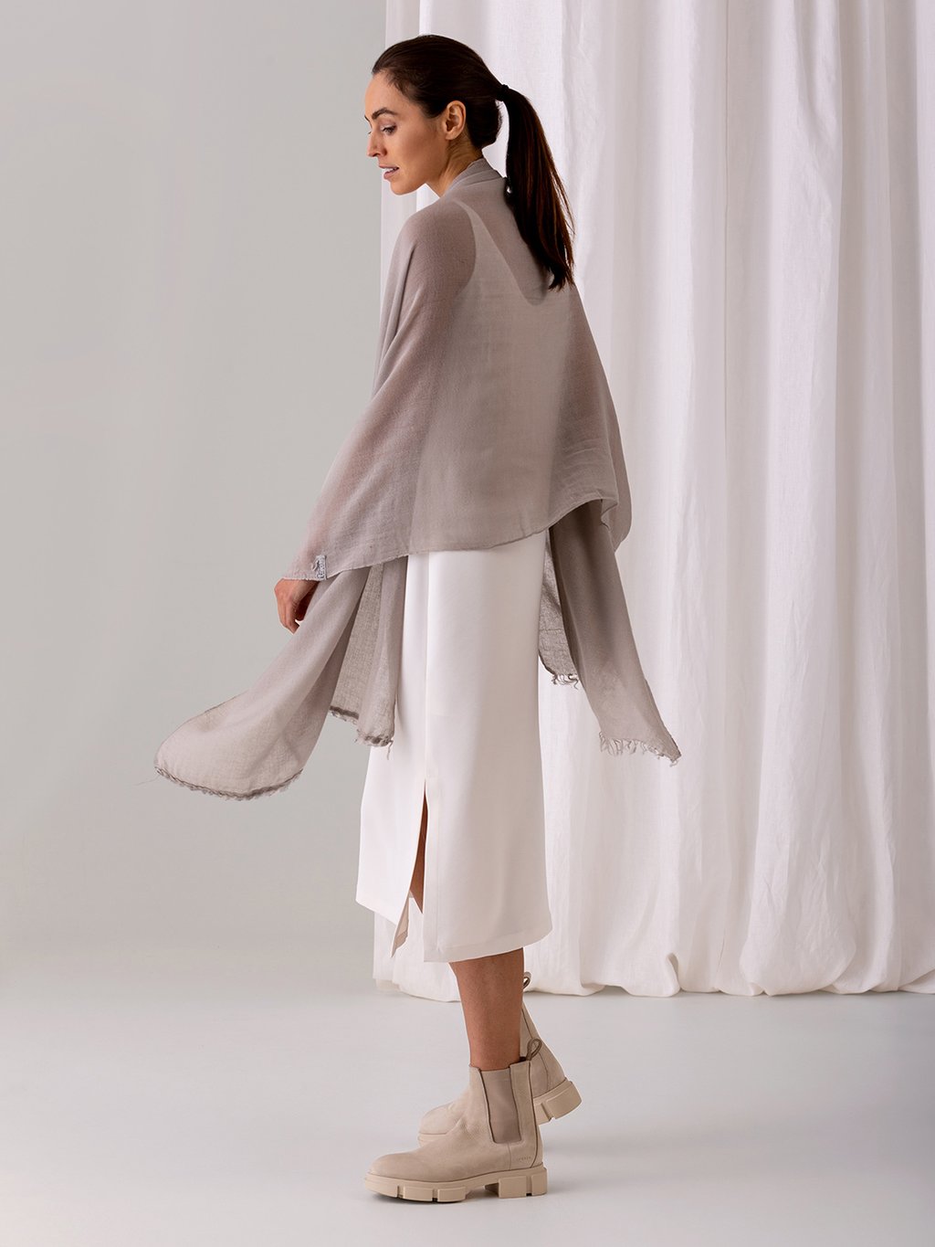 Detailansicht von Leichter Schal aus Cashmere von PRIVATE 0204