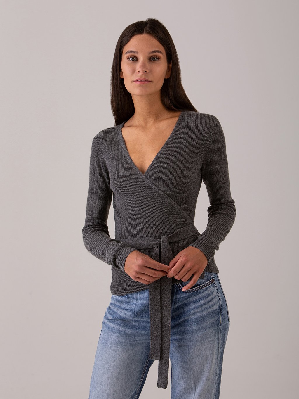 Detailansicht von Wickeljacke aus Baumwolle von DANIELS