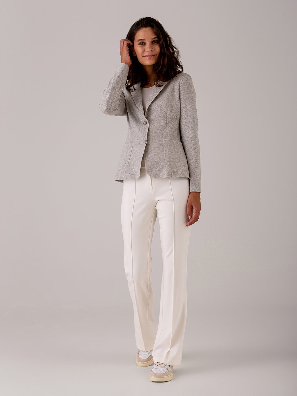 Detailansicht von Flared Hose von CAMBIO