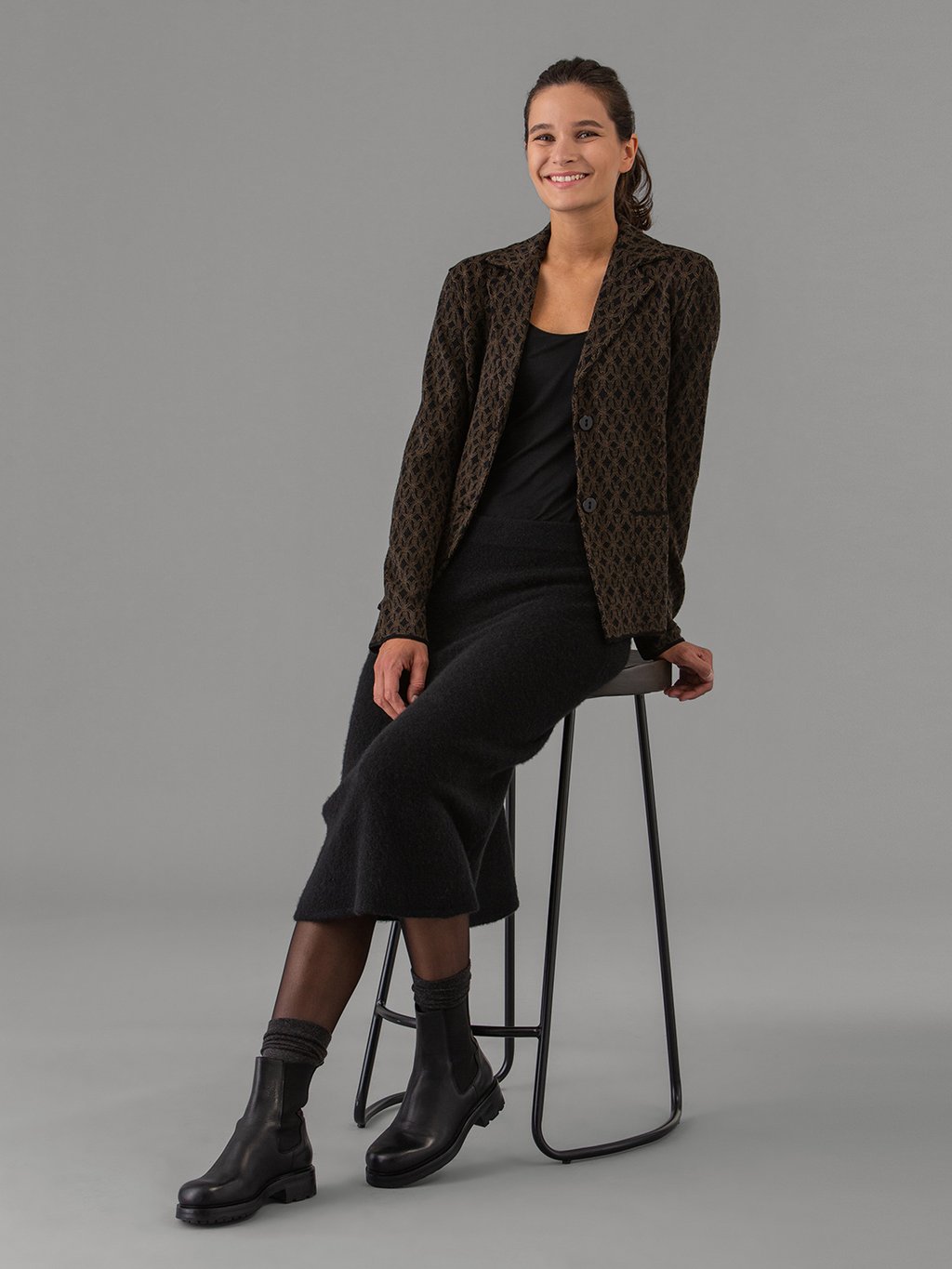 Detailansicht von Midi-Rock aus Cashmere von DANIELS