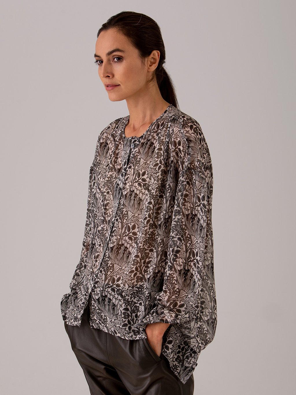 Detailansicht von Gemusterte Bluse von DRYKORN