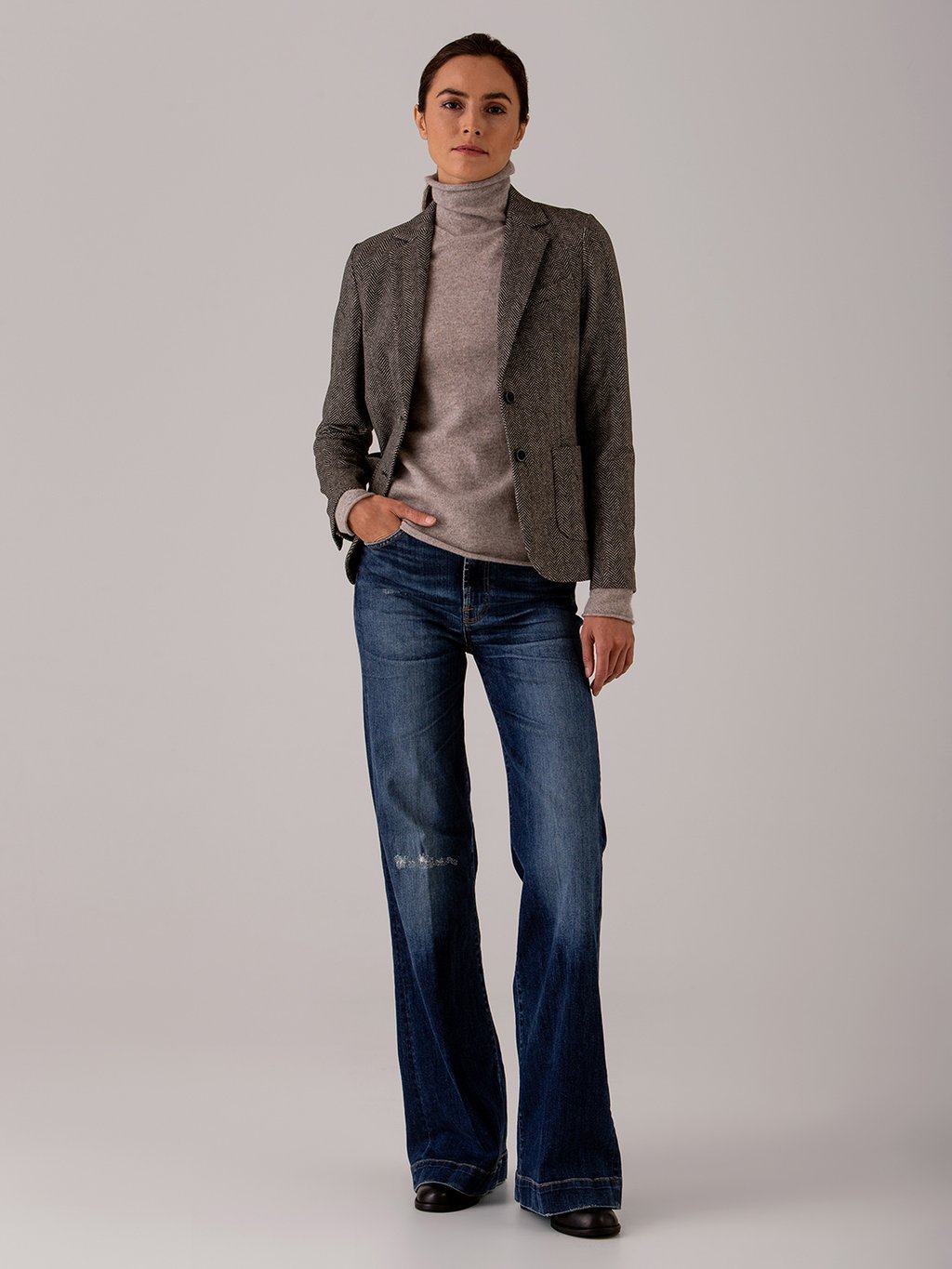 Detailansicht von Flared Jeans von 7 FOR ALL MANKIND