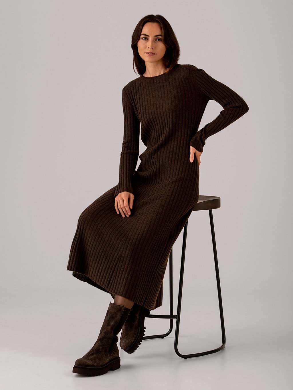 Detailansicht von Maxi-Strickkleid aus Cashmere von LISA YANG