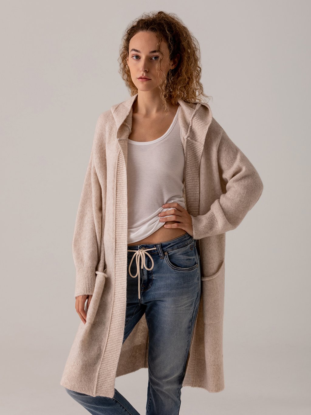 Detailansicht von Langer Cardigan von BETTER RICH