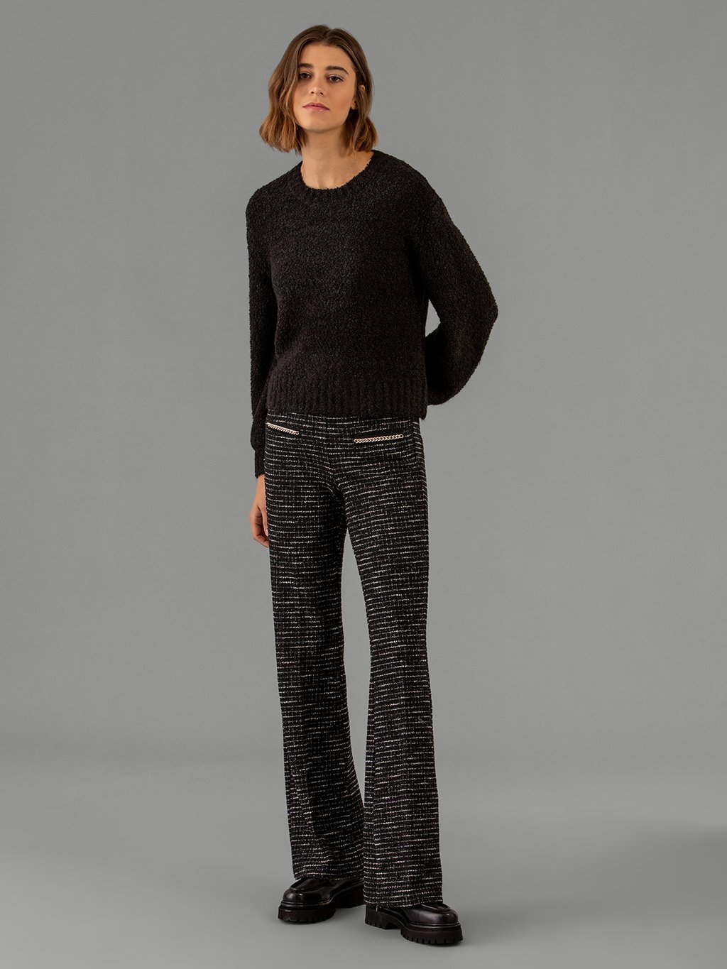 Detailansicht von Flared Hose von CAMBIO