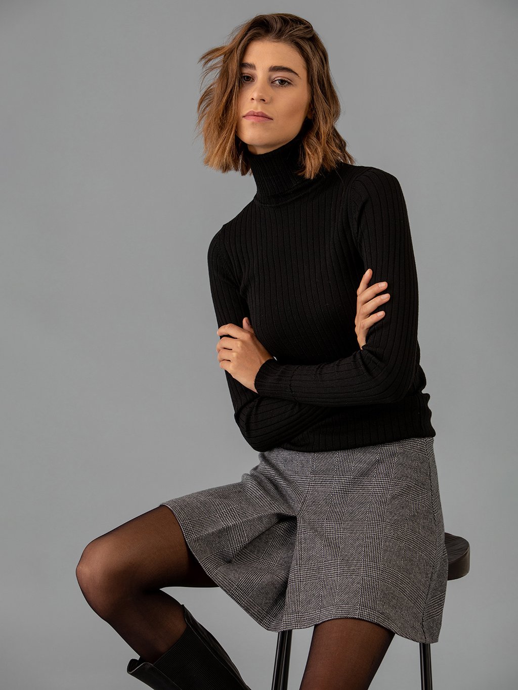 Detailansicht von Rollkragenpullover aus Merinowolle von BELLAMY