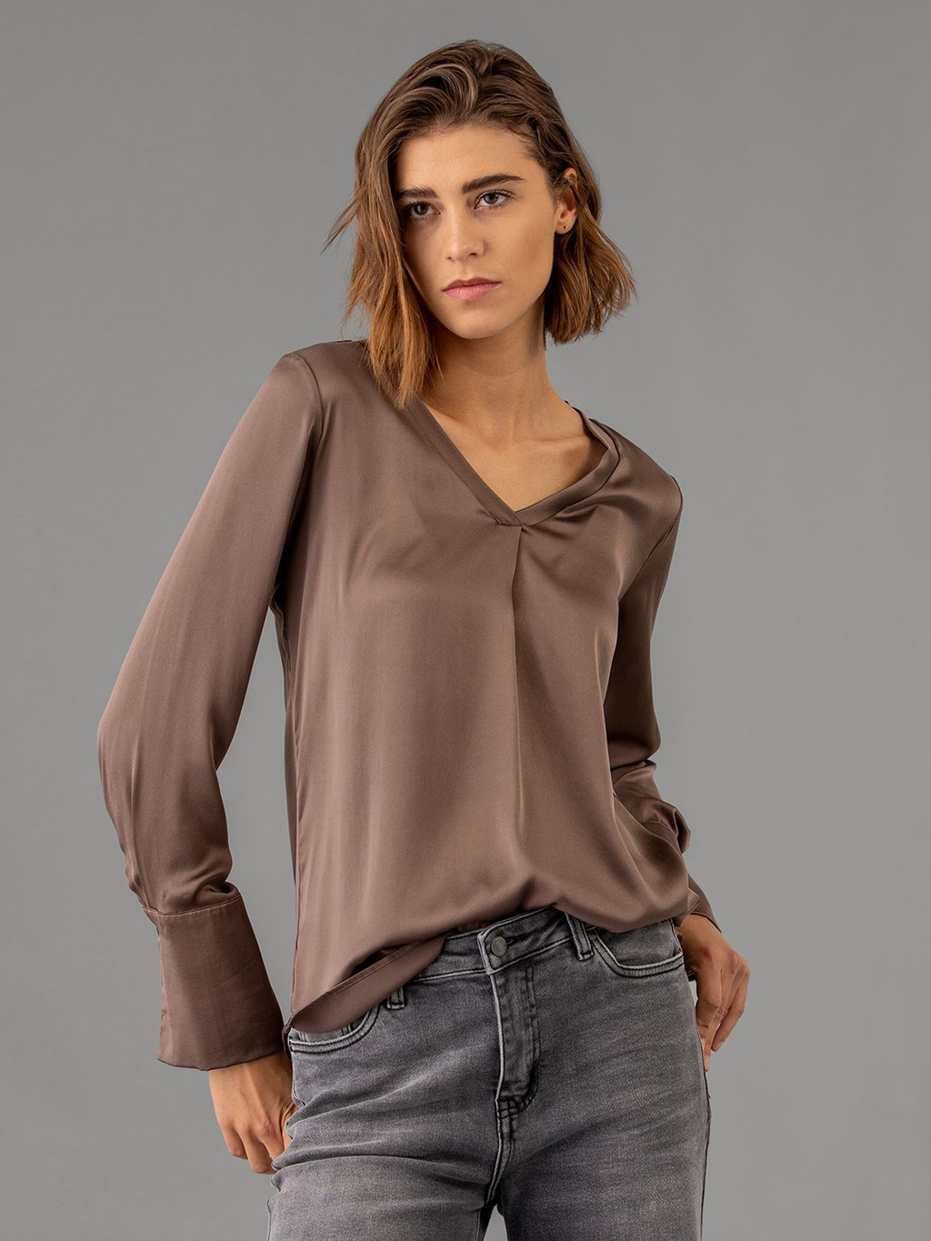 Detailansicht von Seidenbluse von DANIELS