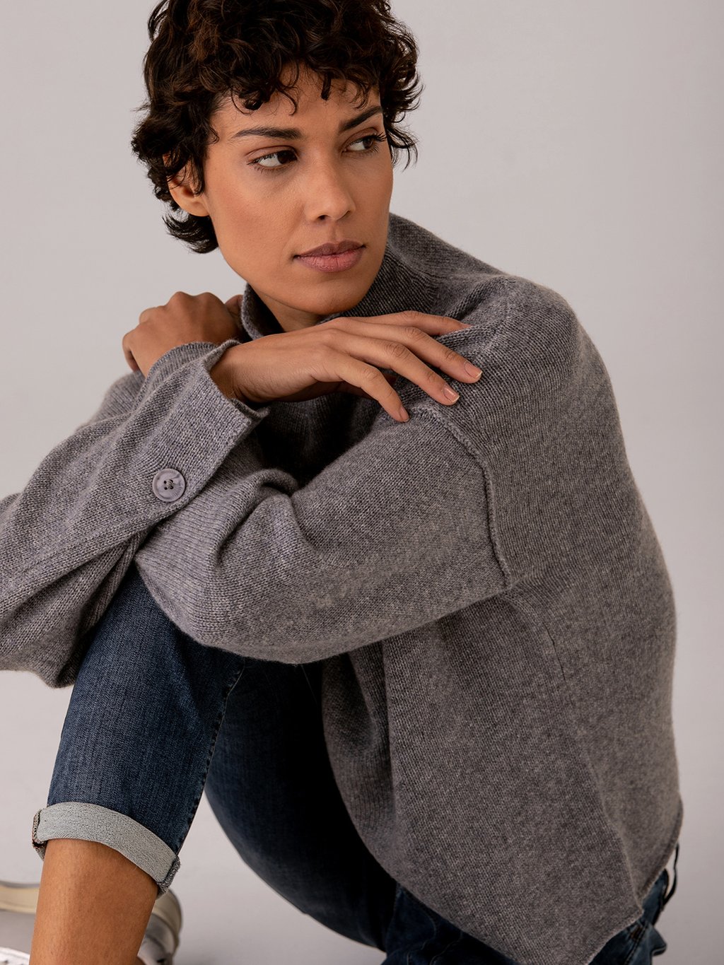 Detailansicht von Oversized Turtleneck Pullover von 360 CASHMERE