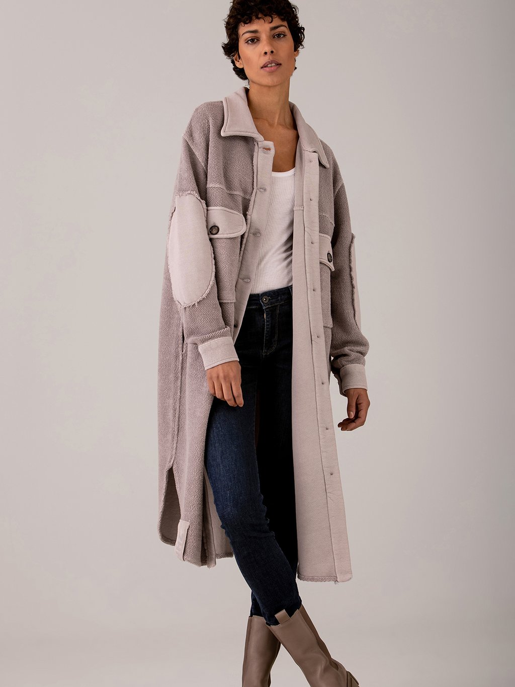 Detailansicht von Sweatmantel von ZHRILL