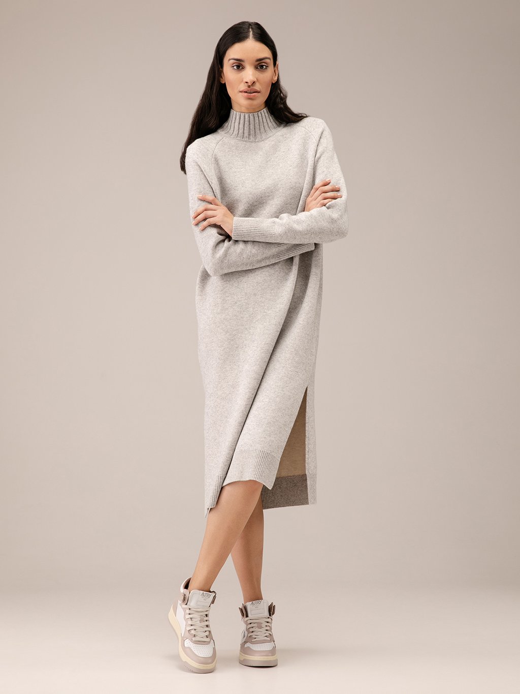 Detailansicht von Strickkleid aus Baumwolle von ARMEDANGELS