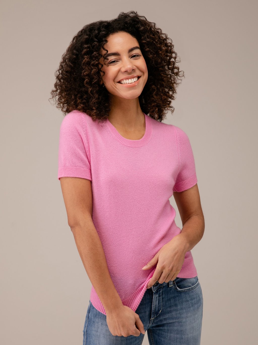 Detailansicht von Kurzarm-Pullover aus Cashmere von ALLUDE