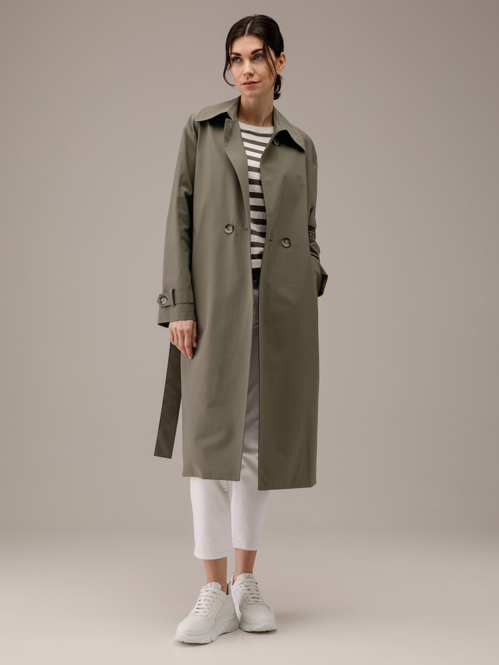 Detailansicht von Trenchcoat von HARRIS WHARF LONDON