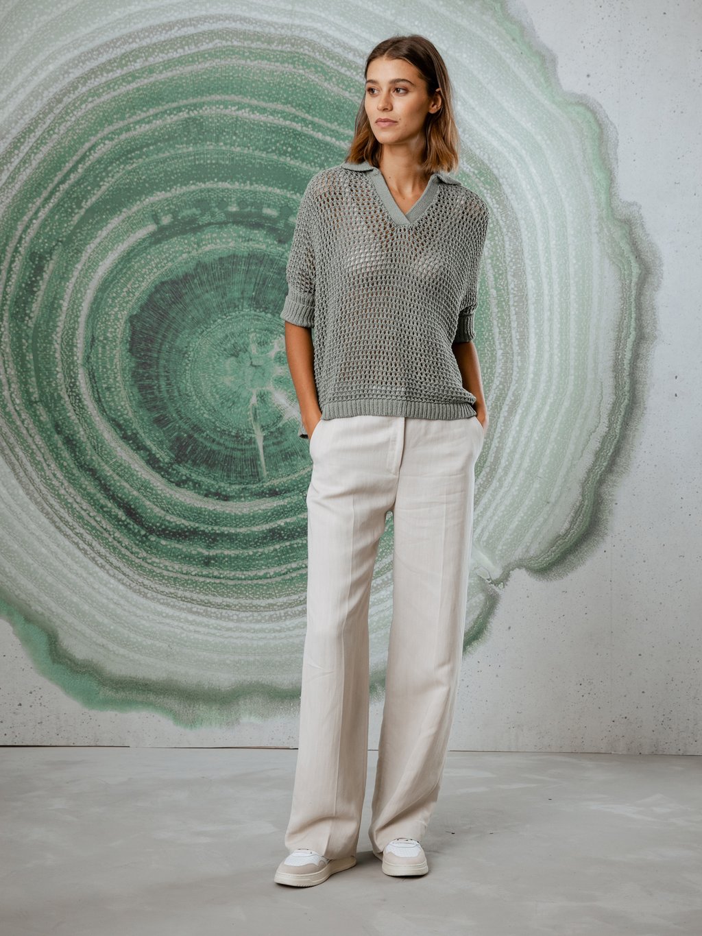 Detailansicht von Kurzarm-Pullover mit Lochstrick von DANIELS