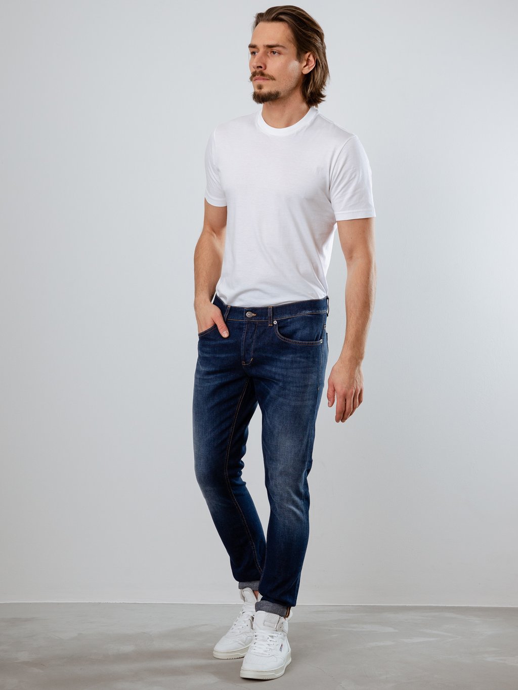 Detailansicht von Slim Fit Jeans von DONDUP
