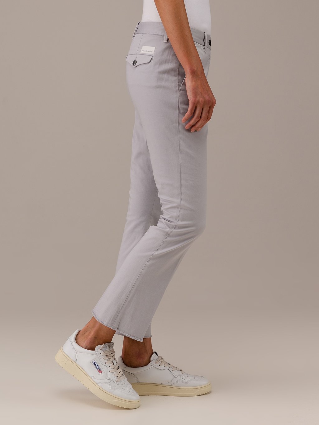 Detailansicht von Cropped Bootcut Hose von NINE IN THE MORNING