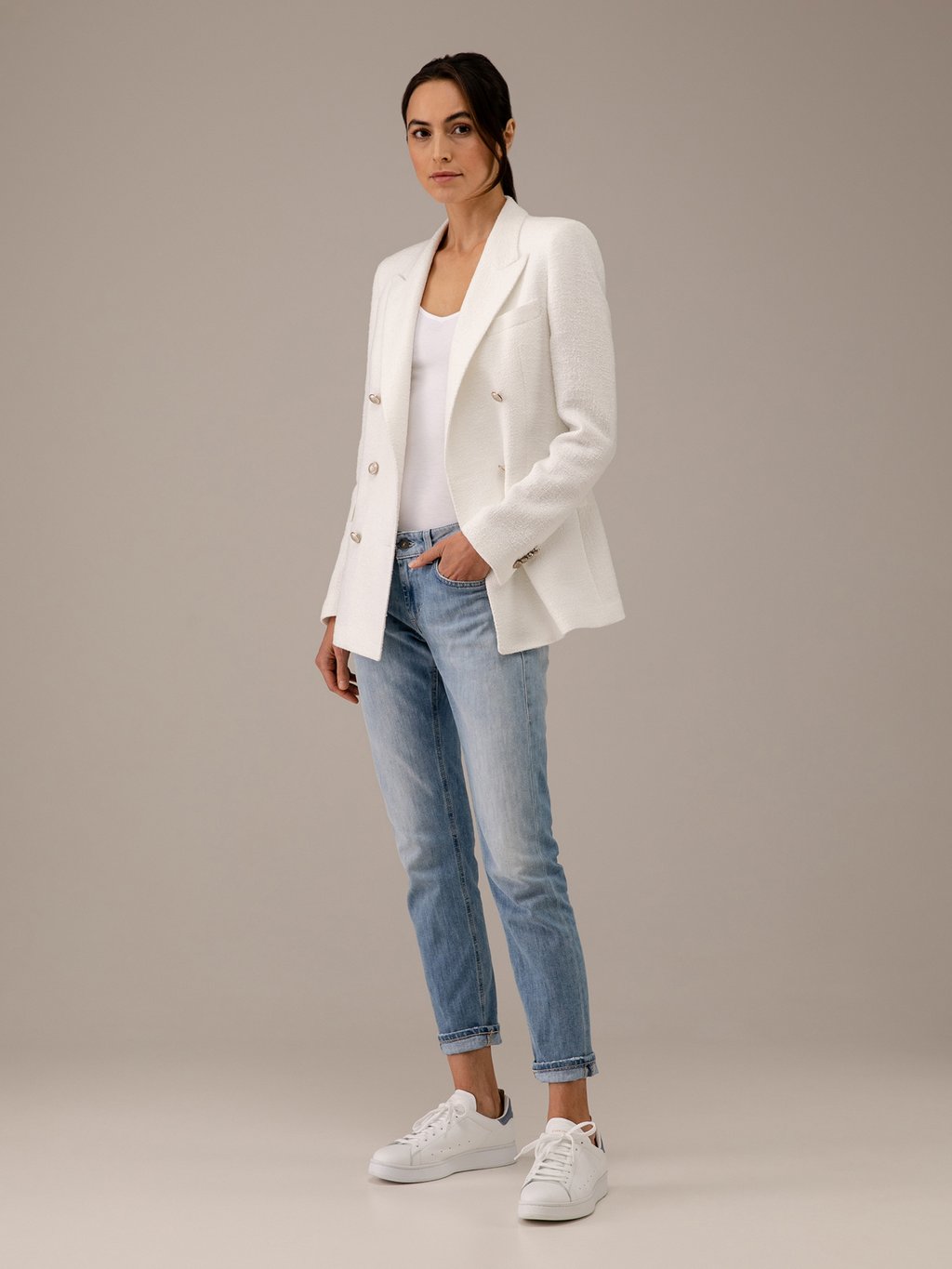 Detailansicht von Bouclé-Blazer von TAGLIATORE