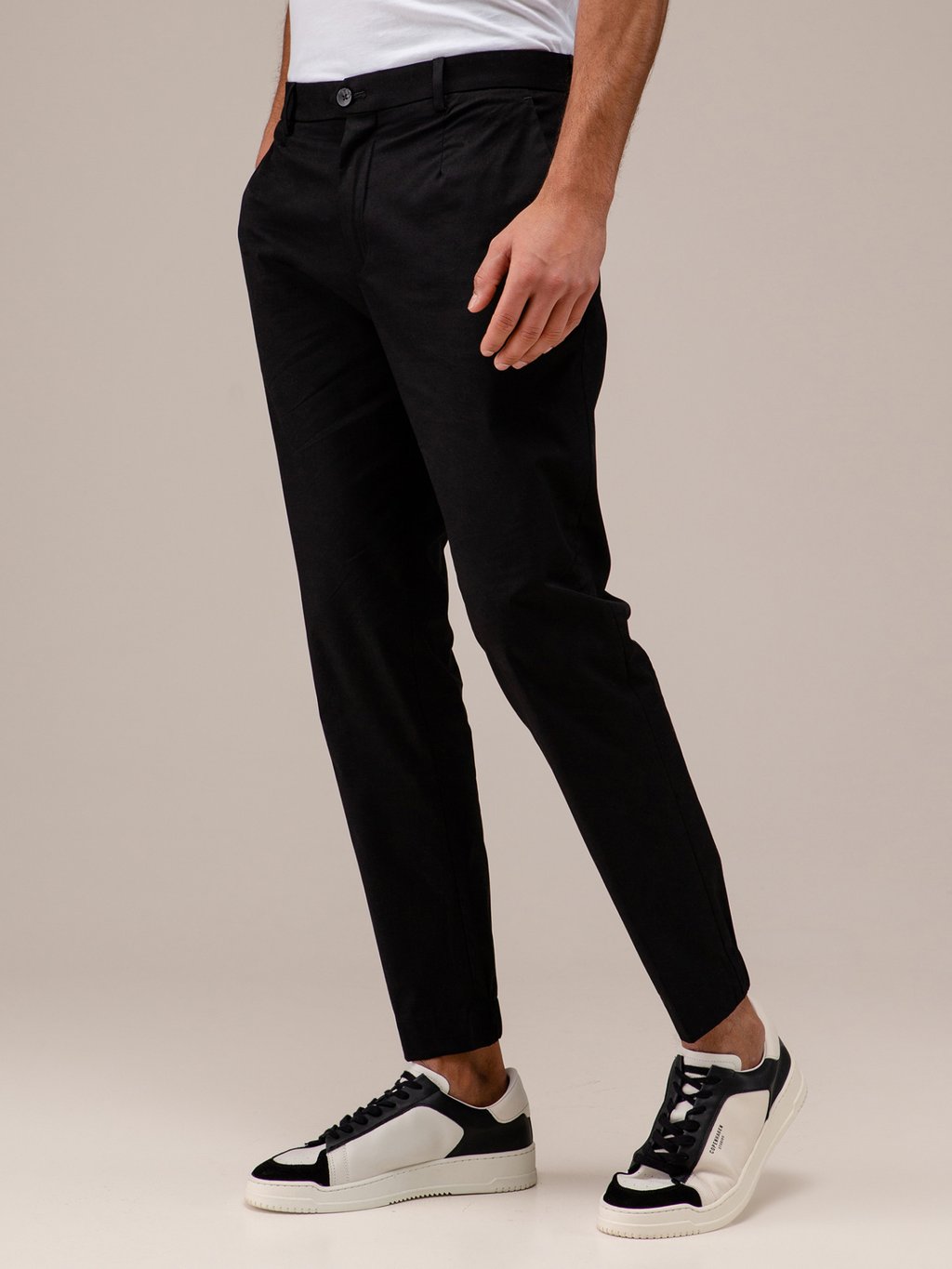 Detailansicht von Chinohose aus Baumwolle von GTA