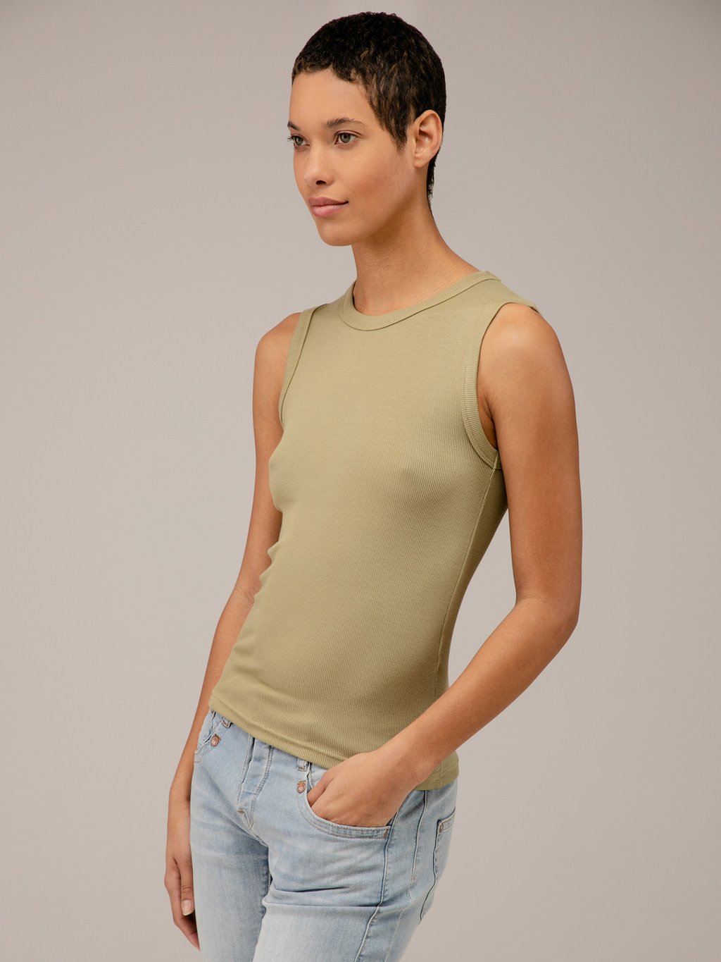 Detailansicht von Top von ELIAS RUMELIS