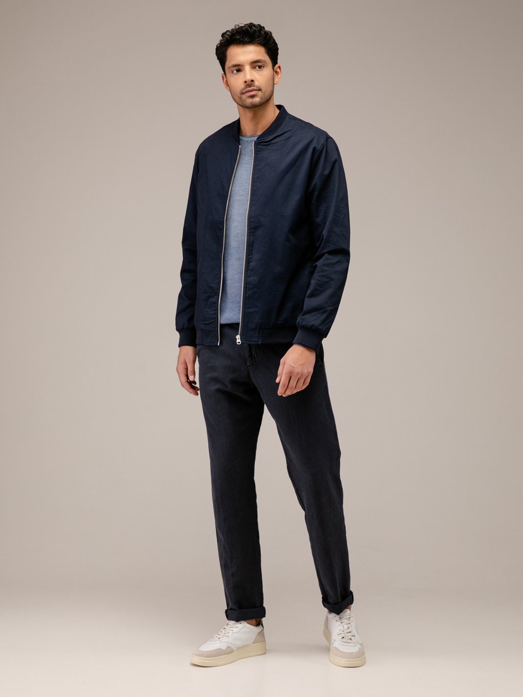 Detailansicht von College-Jacke aus Baumwolle von NOWADAYS