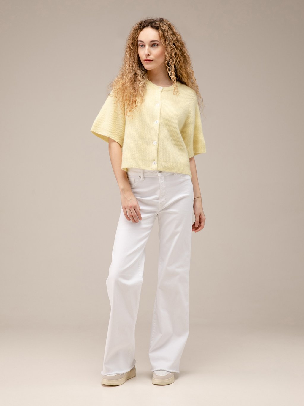 Detailansicht von Kurze Strickjacke von AMERICAN VINTAGE