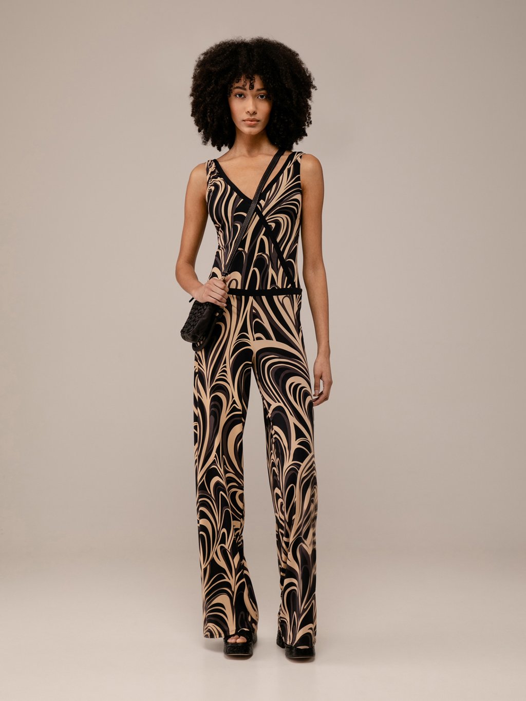 Detailansicht von Langer Jumpsuit von SIYU