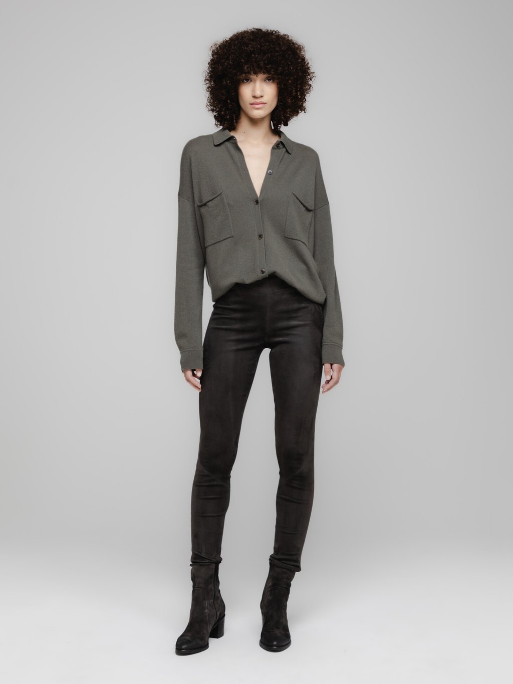 Detailansicht von Velour-Lederhose von ARMA