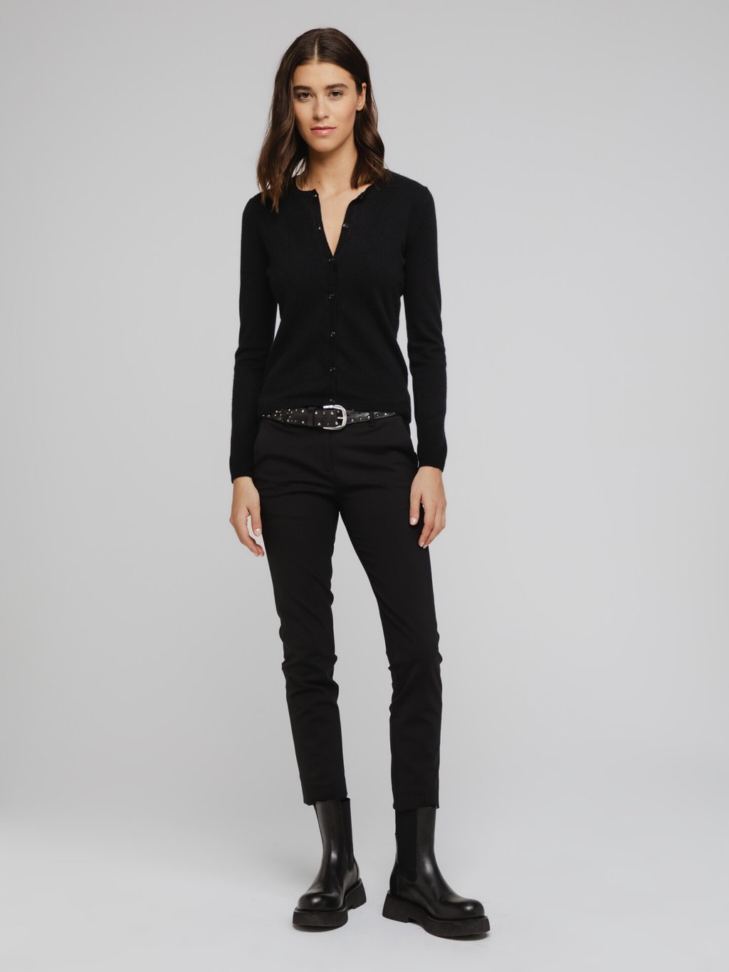 Detailansicht von Chinohose aus Schurwolle von NINE IN THE MORNING