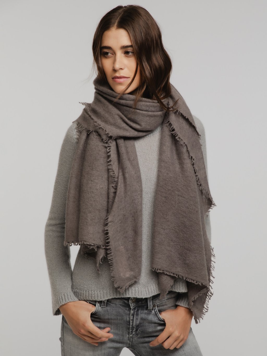 Detailansicht von Schal aus Cashmere von PUR SCHOEN