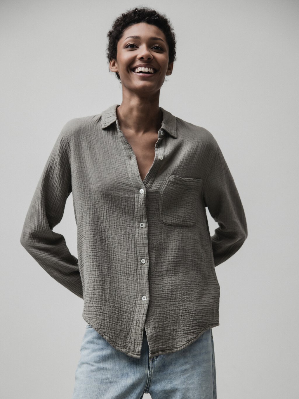 Detailansicht von Musselinbluse von DANIELS