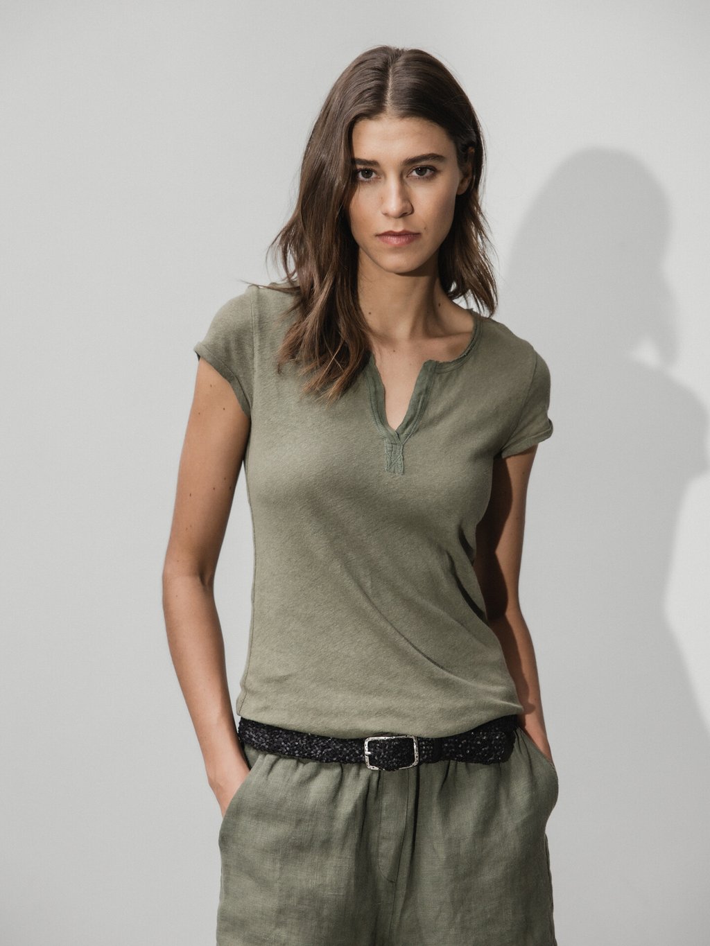 Detailansicht von T-Shirt aus Leinen von MOS MOSH