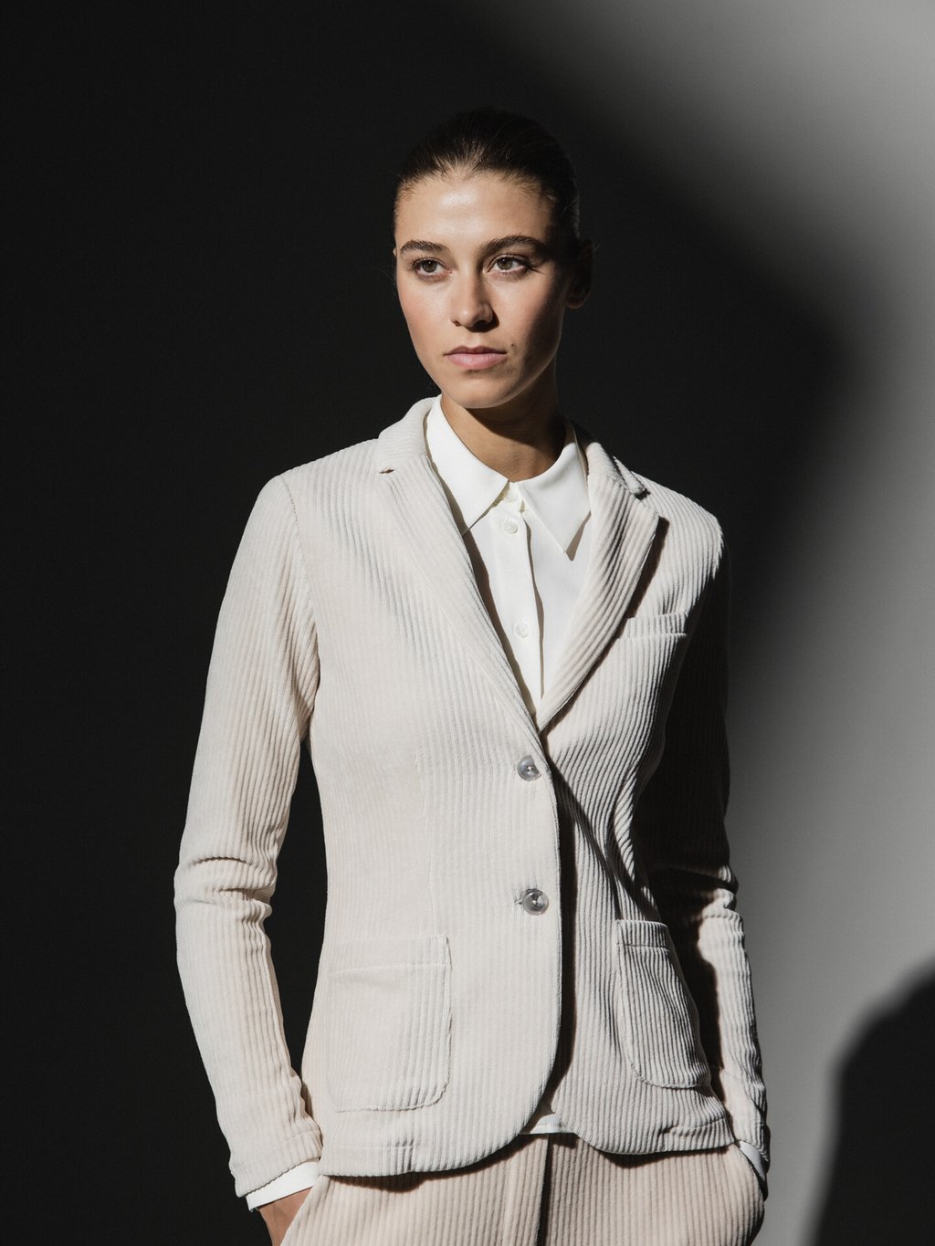 Detailansicht von Cordblazer von DANIELS