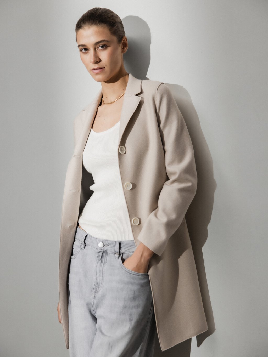 Detailansicht von Schurwollmantel von HARRIS WHARF LONDON