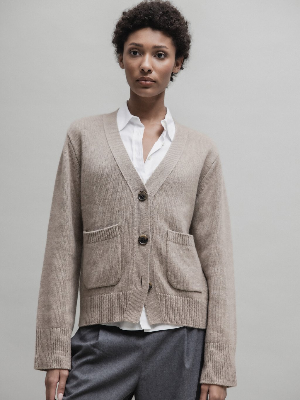 Detailansicht von Strickjacke aus Cashmere von LISA YANG