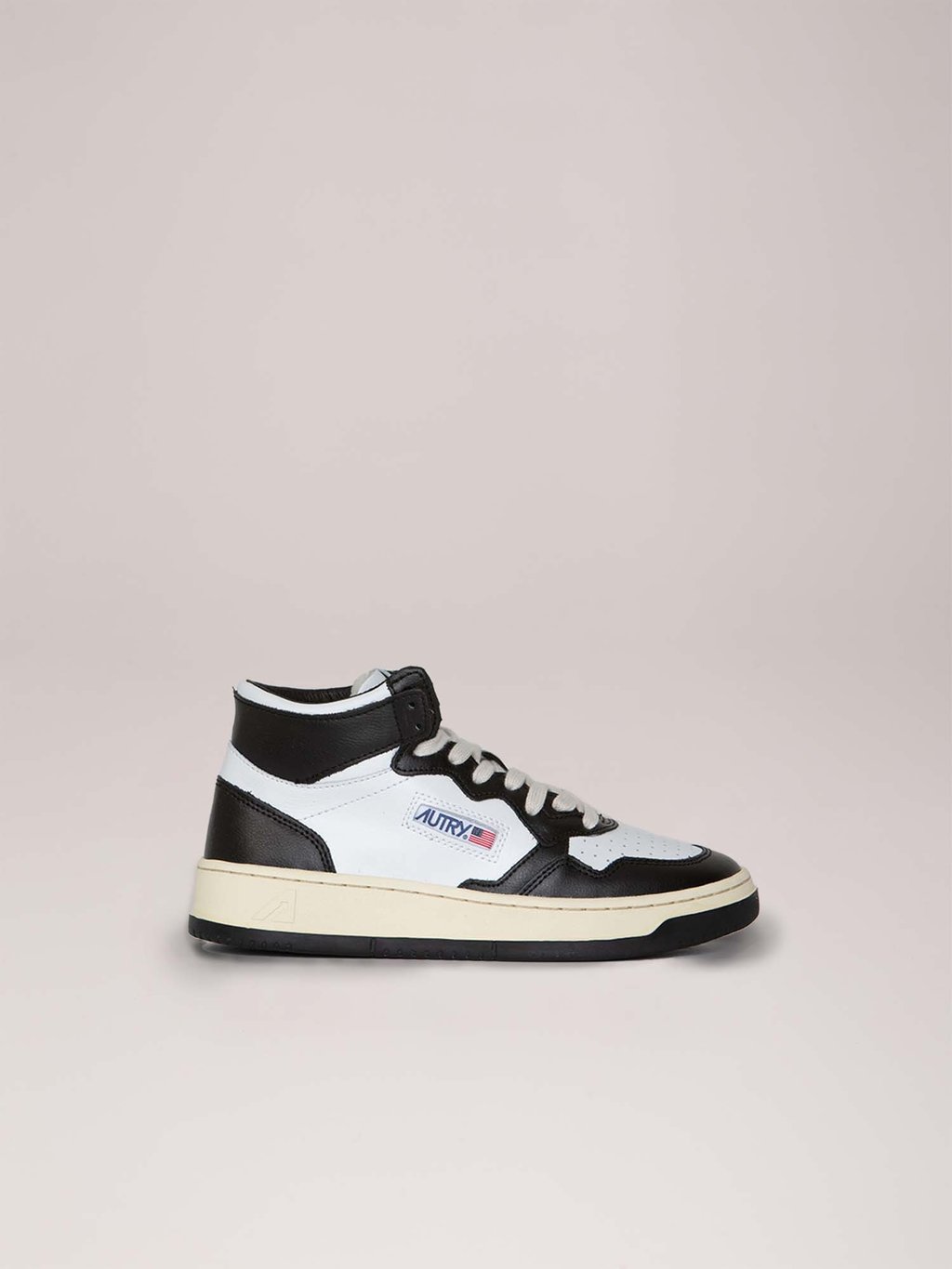 Detailansicht von Hoher Sneaker aus Leder von AUTRY