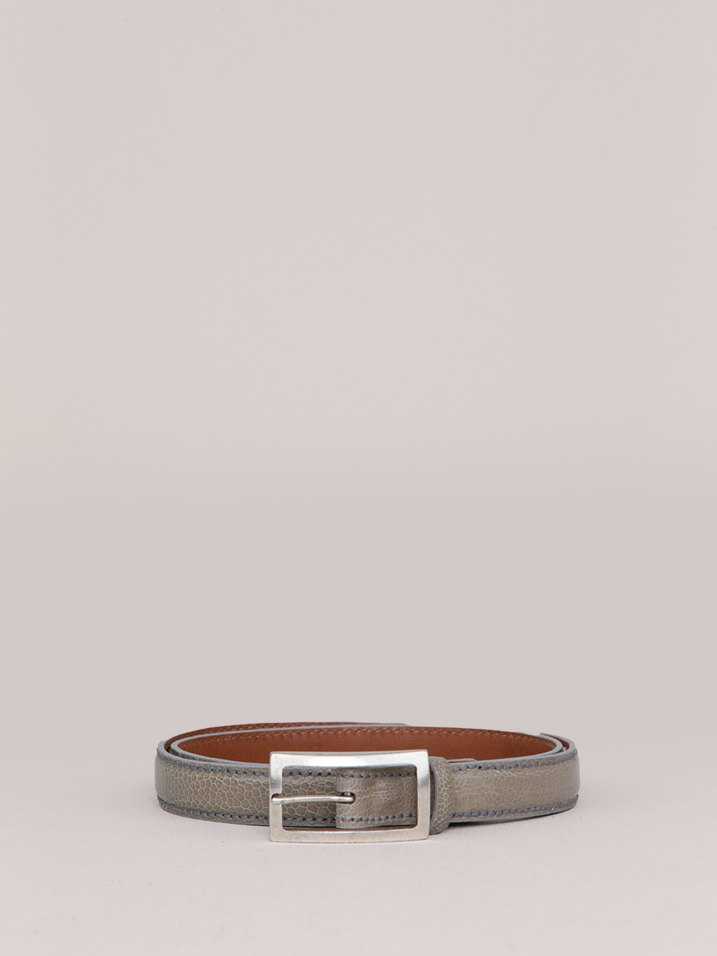 Detailansicht von Strukturierter Gürtel aus Leder von REPTILE’S HOUSE