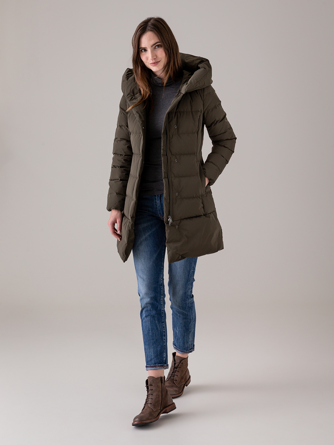 Detailansicht von Daunenjacke von WOOLRICH