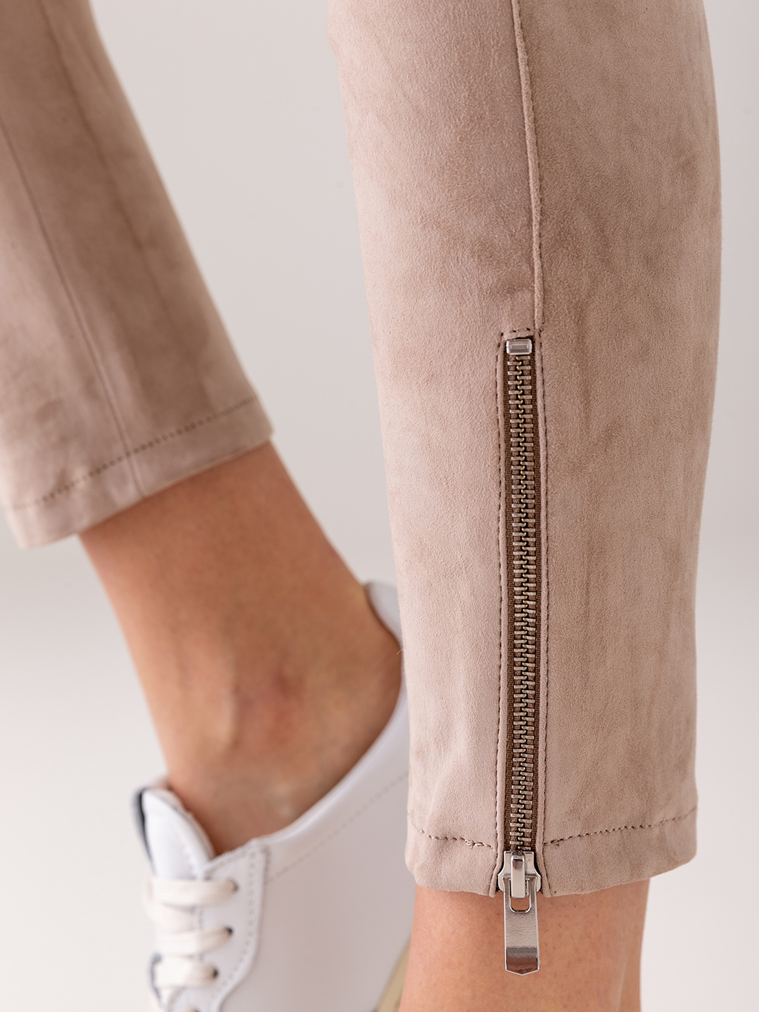 Detailansicht von Lederhose von ARMA