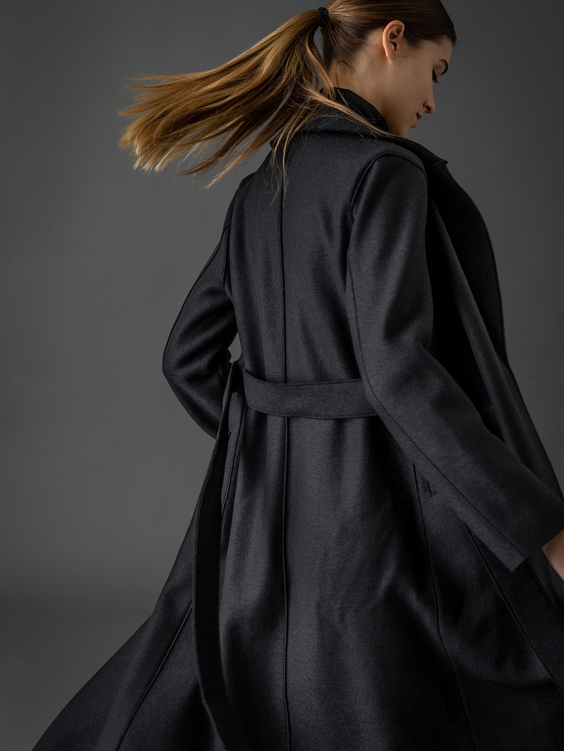 Detailansicht von Schurwollmantel von HARRIS WHARF LONDON