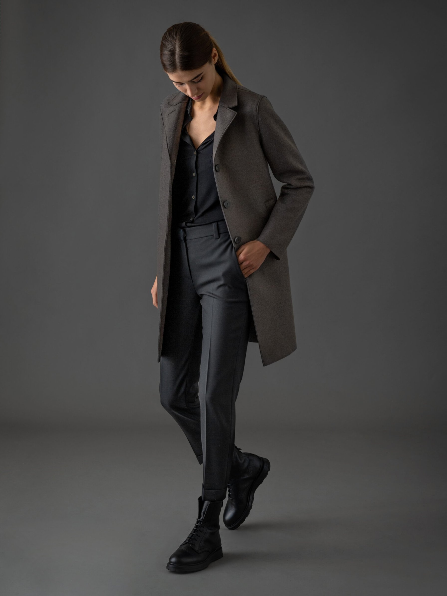 Detailansicht von Schurwollmantel von HARRIS WHARF LONDON