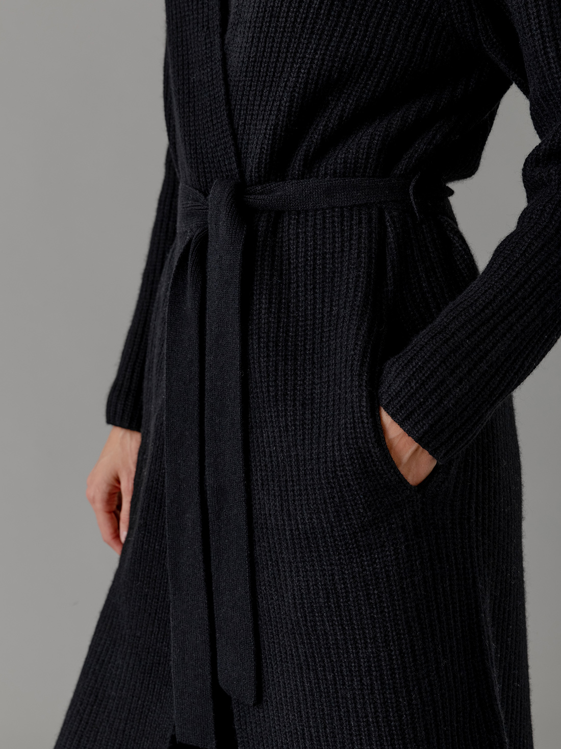 Detailansicht von Strickmantel aus Cashmere von 360 CASHMERE