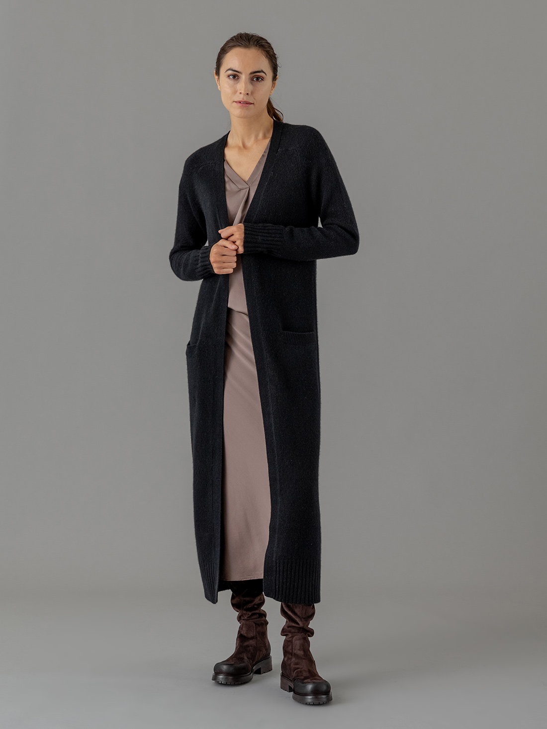 Detailansicht von Langer Cardigan von DANIELS