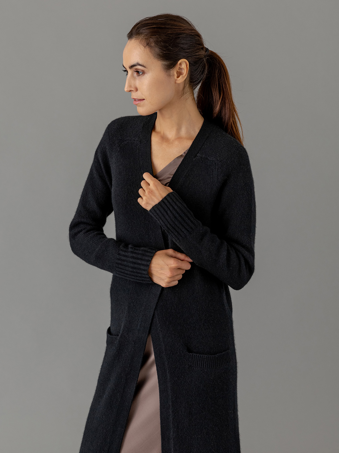 Detailansicht von Langer Cardigan von DANIELS