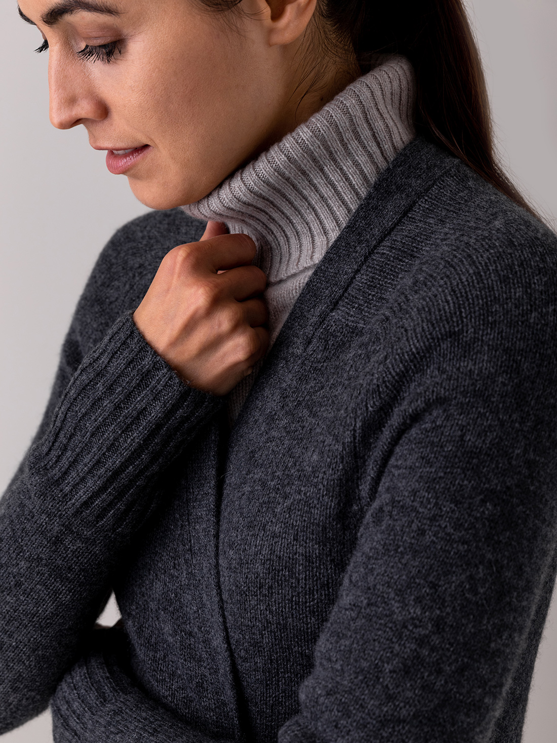 Detailansicht von Langer Cardigan von DANIELS