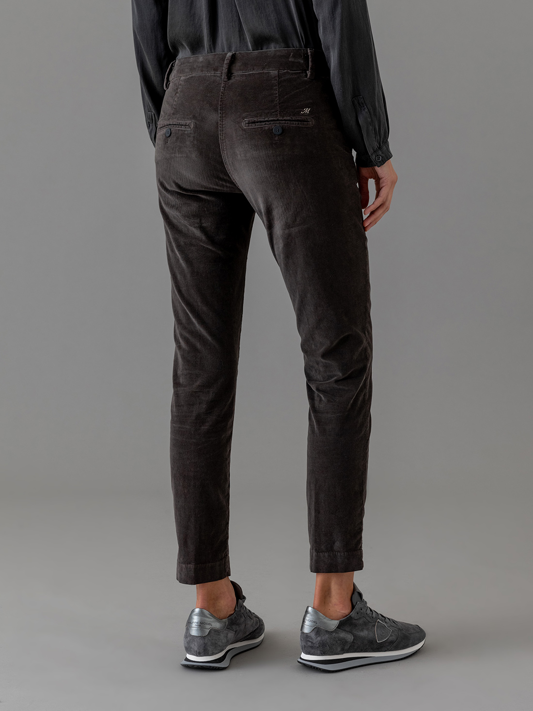 Detailansicht von Chinohose aus Samt von MASON’S