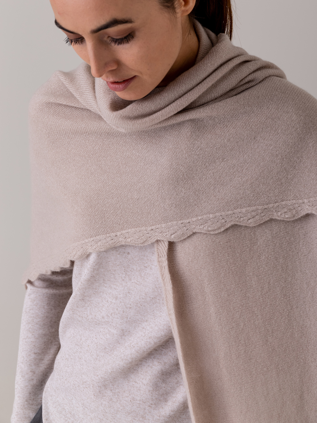 Detailansicht von Stola aus Cashmere von DANIELS