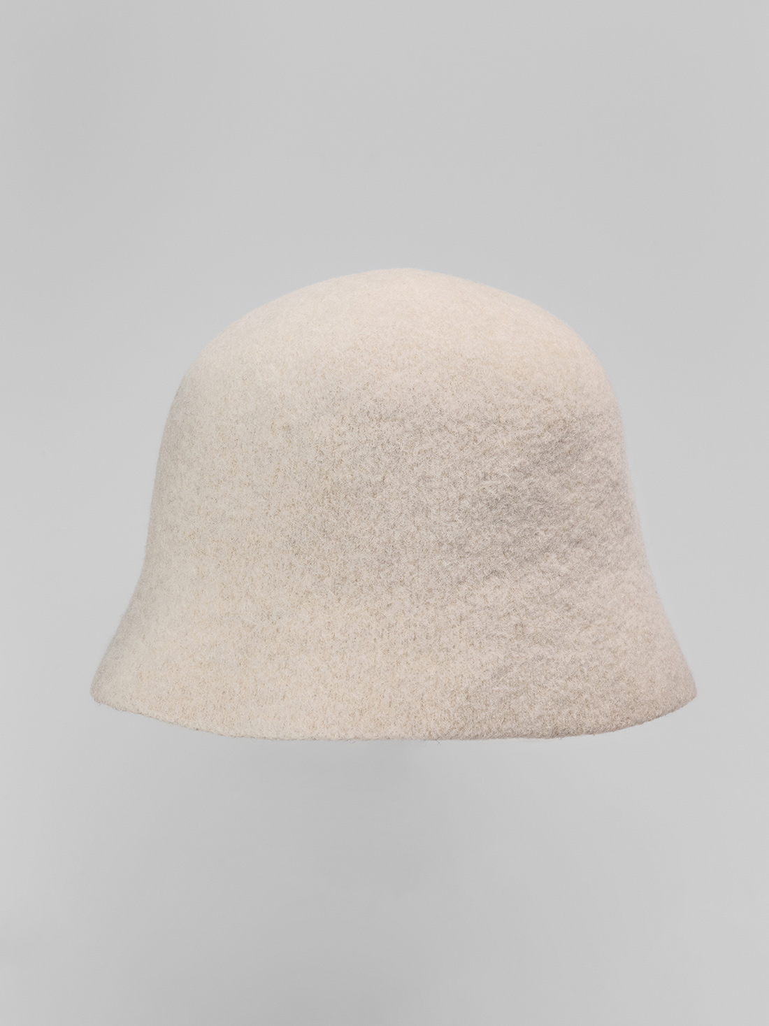 Detailansicht von Hut von MATURE