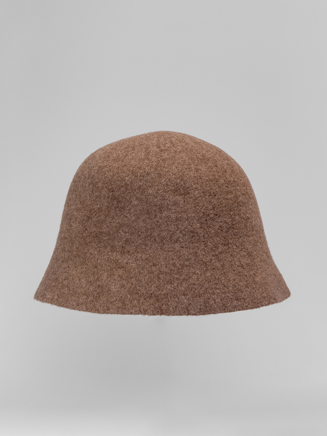 Detailansicht von Hut von MATURE